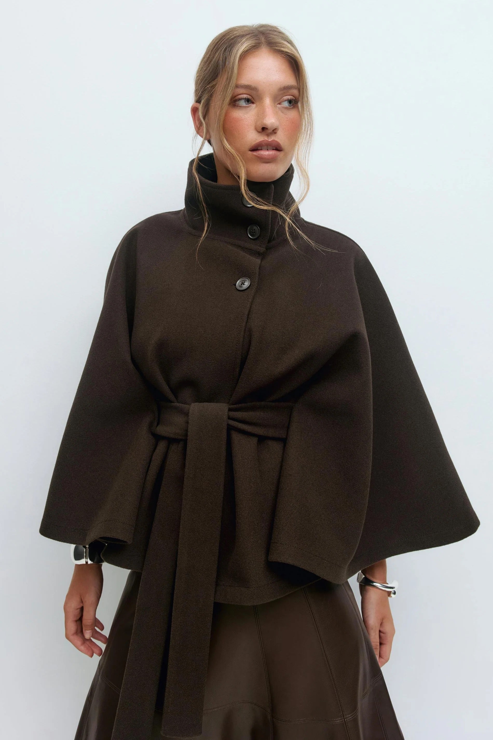 Roselle | Belt Cape Jacket