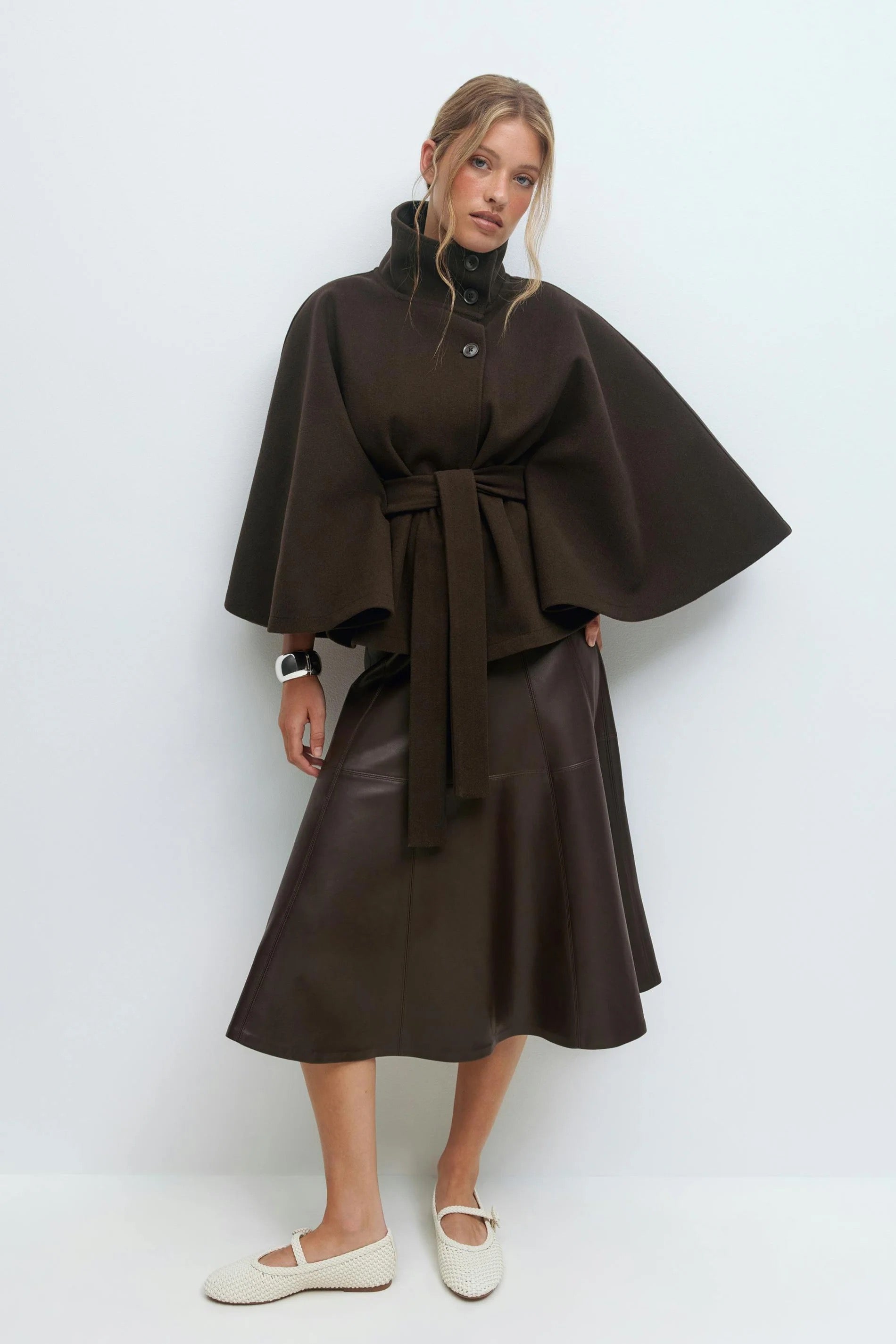 Roselle | Belt Cape Jacket